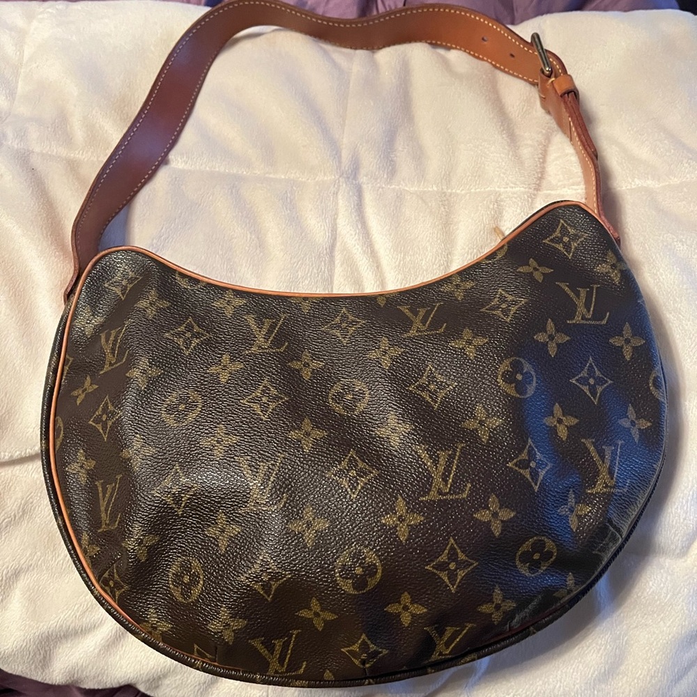 Authentic Louis Vuitton Croissant MM